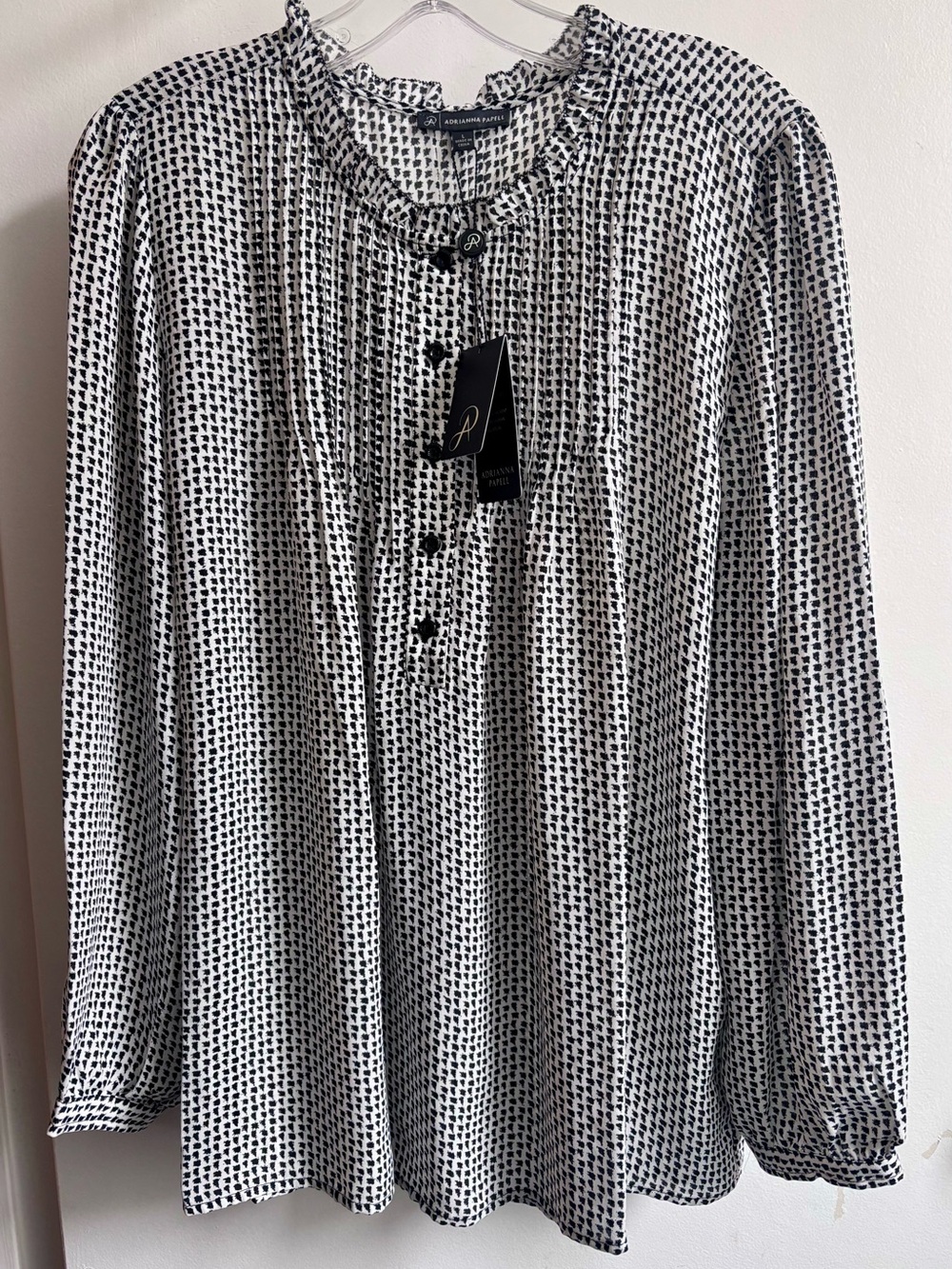 Adrianna Papell Black & White Patterned Long Sleeve Shirt
